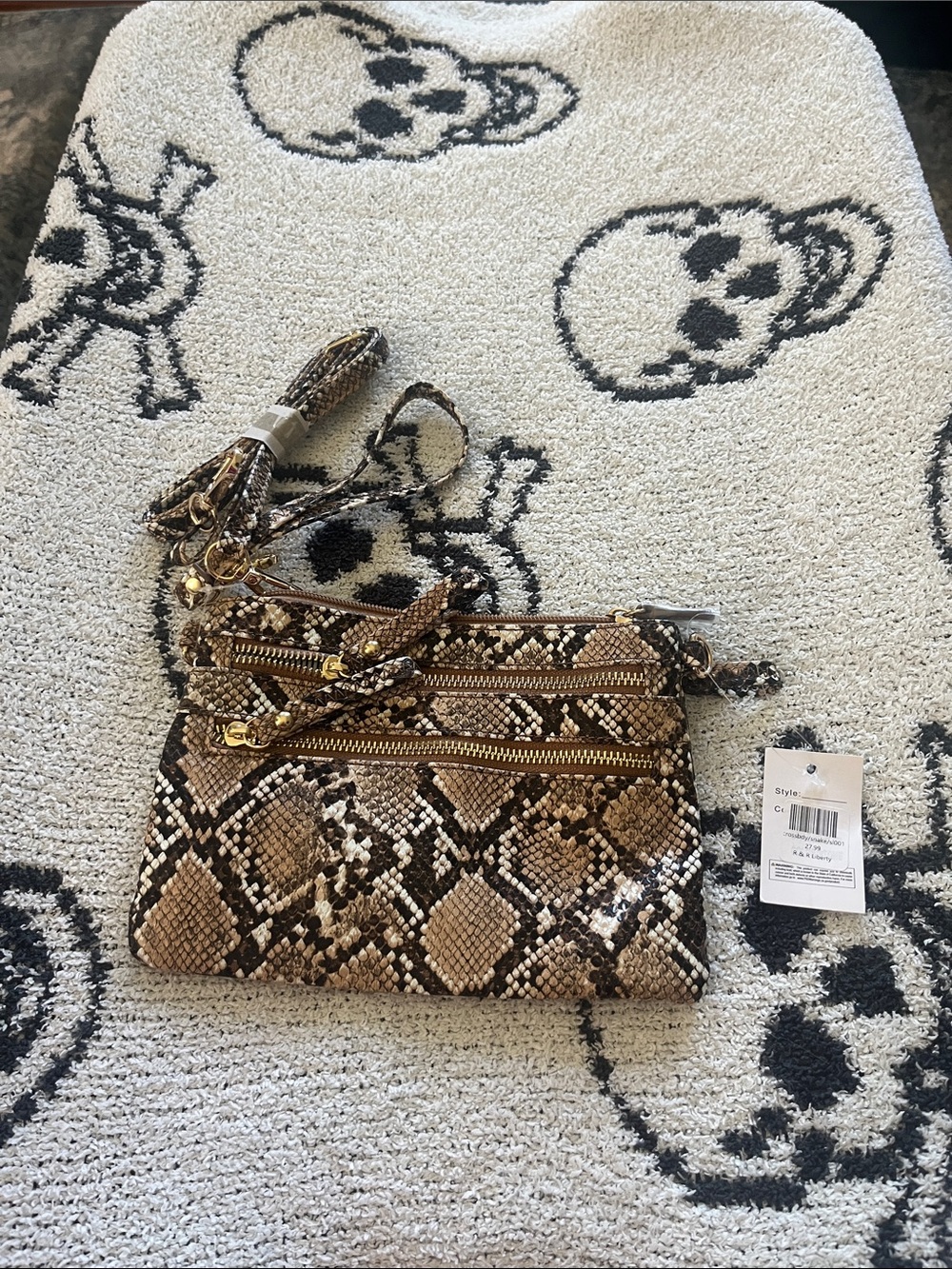 NWT Jen & Co. Faux Snakeskin 3-Zipper Compartment Clutch Crossbody